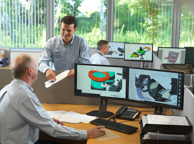 05-Design-team-AB-v250-768×572-1 Picture3